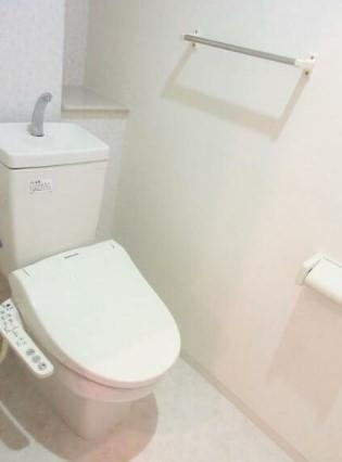 川崎市多摩区東生田１丁目の賃貸マンションのトイレ