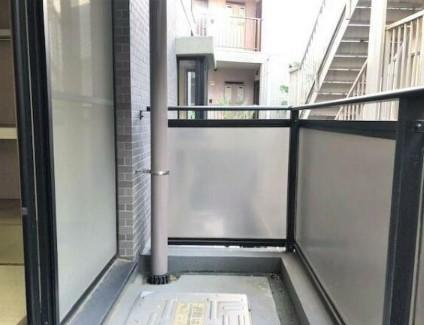 川崎市多摩区東生田１丁目の賃貸マンションのバルコニー