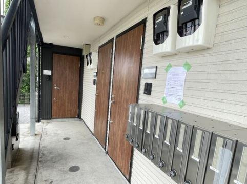 エミグラント宿河原の玄関