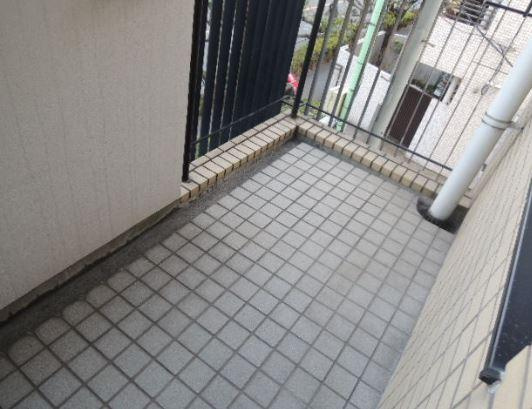狛江市中和泉２丁目の賃貸マンションのバルコニー