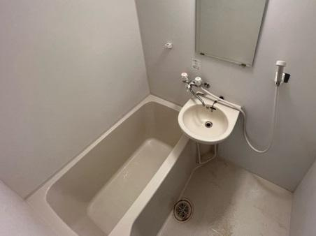 川崎市多摩区登戸新町の賃貸マンションの浴室