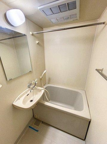 レフォール宿河原の浴室