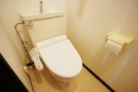 百合丘３丁目戸建のトイレ