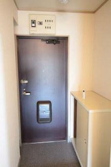 川崎市多摩区枡形３丁目の賃貸マンションの玄関