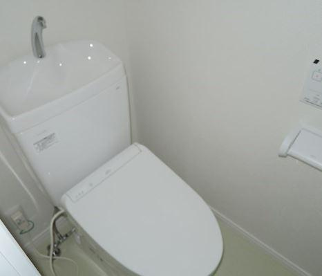 川崎市多摩区菅北浦２丁目の賃貸マンションのトイレ