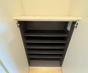 川崎市多摩区宿河原４丁目の賃貸マンションの玄関