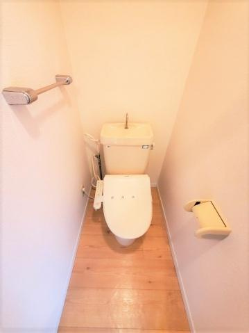 川崎市多摩区東生田１丁目の賃貸マンションのトイレ