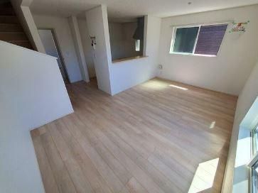 菅北浦新築戸建ての居間・リビング