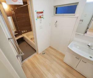 菅北浦新築戸建ての洗面所