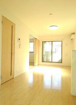 フォレストサイドの居間・リビング