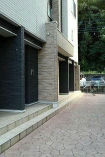 フォレストサイドの玄関