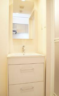 川崎市多摩区枡形６丁目の賃貸マンションの洗面所