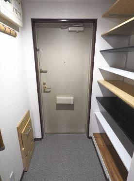 川崎市多摩区中野島４丁目の賃貸マンションの玄関