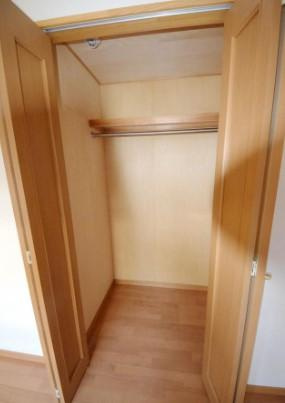 世田谷区喜多見９丁目の賃貸マンションの収納