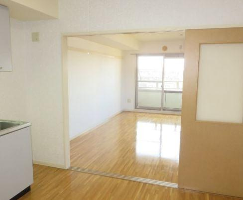 ロイヤルパーク多摩川の居間・リビング