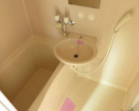 登戸21ビルの浴室