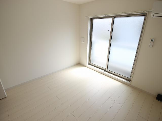 リブリ・アクア・ルームの居間・リビング