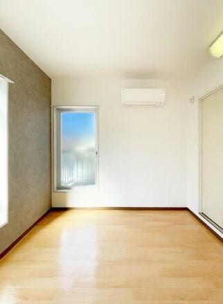 川崎市多摩区中野島３丁目の賃貸マンションの居間・リビング