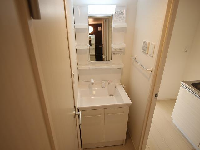 リブリ・クリスタ中野島の洗面所