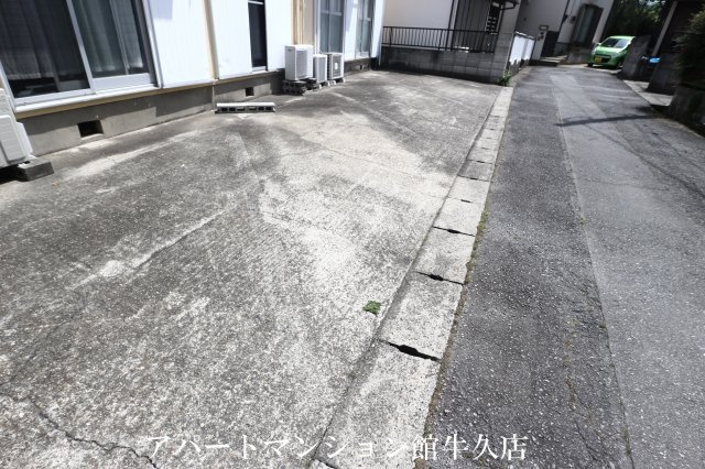 M-Flat(エムフラット）牛久の駐車場