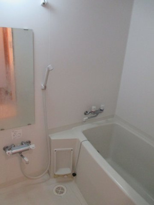 【浴室】 | ビアード千早 | 別号室の写真になります。現況優先。