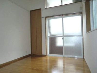 【居間・リビング】 | シャレー大濠 | 別号室の写真になります。現況優先。