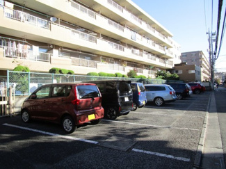 【駐車場】