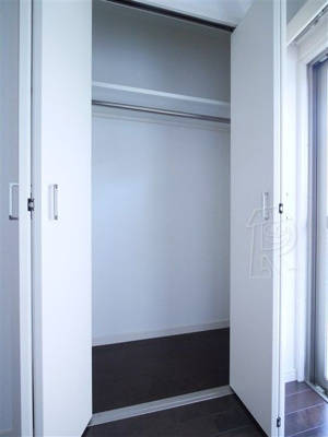 【収納】 | アイセレブ天神東 | 別号室の写真になります。現況優先。