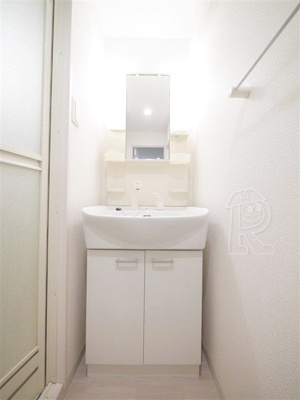 【洗面所】 | アイセレブ天神東 | 別号室の写真になります。現況優先。