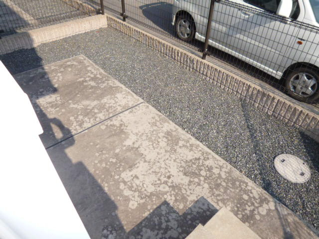 倉敷市連島町鶴新田のアパートの庭|専用庭