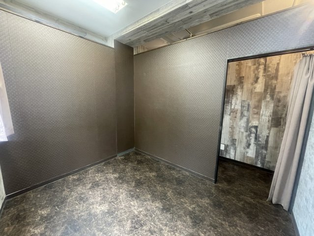 【内装】 | サツキプラザ | 正面左手前