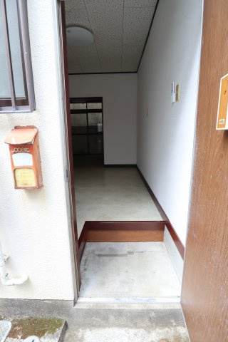 第二吉野ハイムの玄関