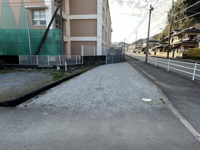 【前面道路含む現地写真】 | 北友田1丁目中古住宅