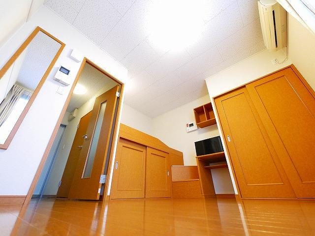 レオパレス伏見Ⅱの寝室|ゆとりの広さです