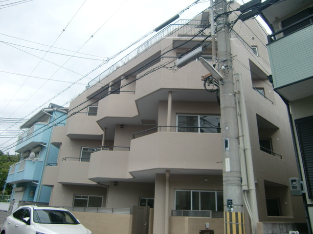 アプリーレ御影の外観