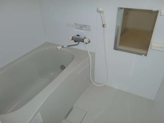 アプリーレ御影の浴室