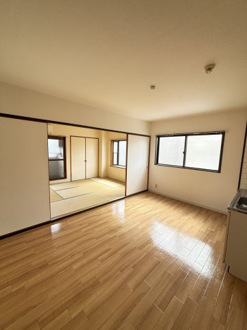 【居間・リビング】 | グランドハイツユタカⅠ