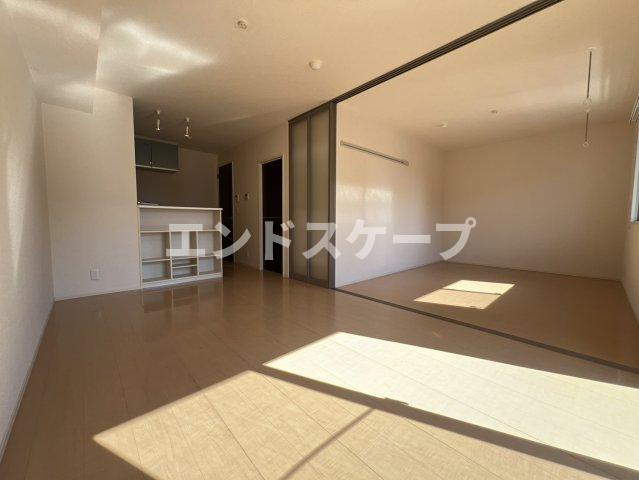 レーブ中泉の居間・リビング|高崎、前橋のお部屋探しはエンドスケープまで！お客様の理想お聞かせ下さい♪