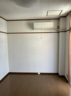【寝室】