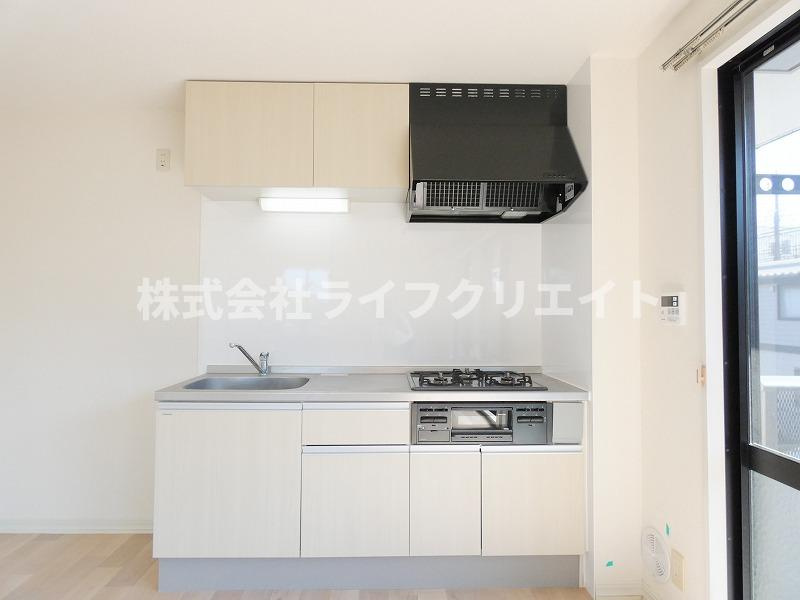 サンパレスFのキッチン|※システムキッチンに変更済み