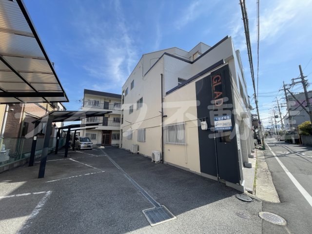 稲田シャトークワジマのエントランス|毎日通るエントランスはこのようになっています