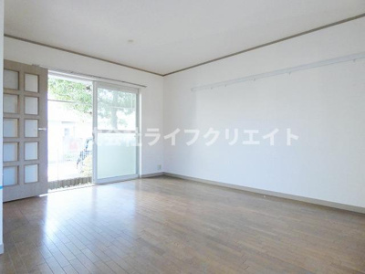 【居間・リビング】 | ブリージングタウン百草園