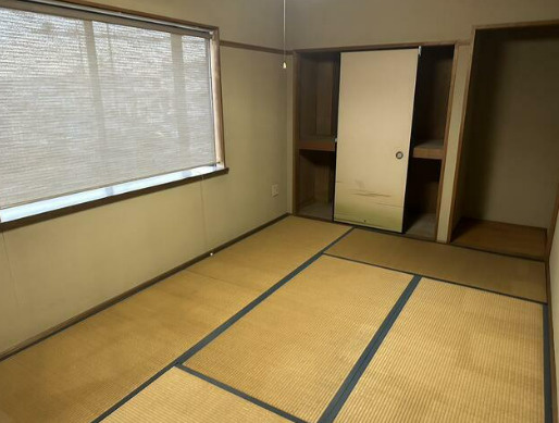 近江八幡市東川町の事務所の内装|物件の内装です