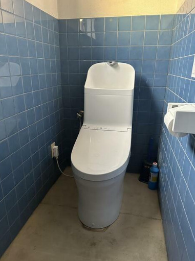 近江八幡市東川町の事務所のトイレ|トイレです