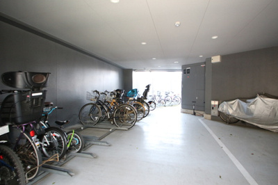【その他共用部分】 | アムシュトラーセ | 駐輪場