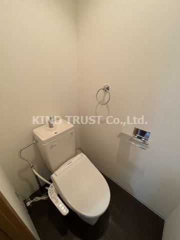 ラ・リッシュ北梅田のトイレ|ゆったりとした空間のトイレです