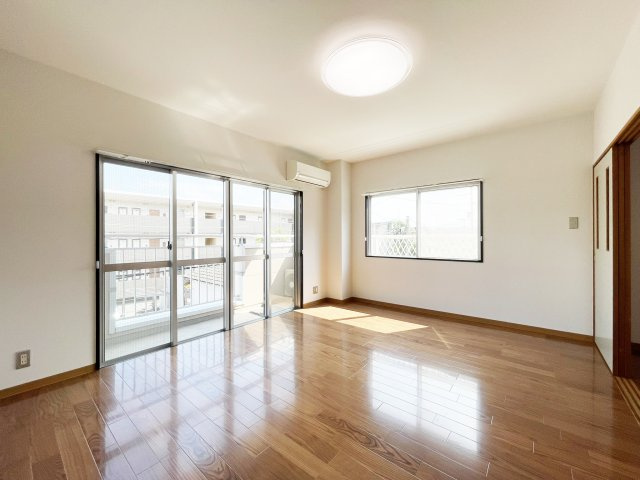 HAMAMOTOビルの居間・リビング