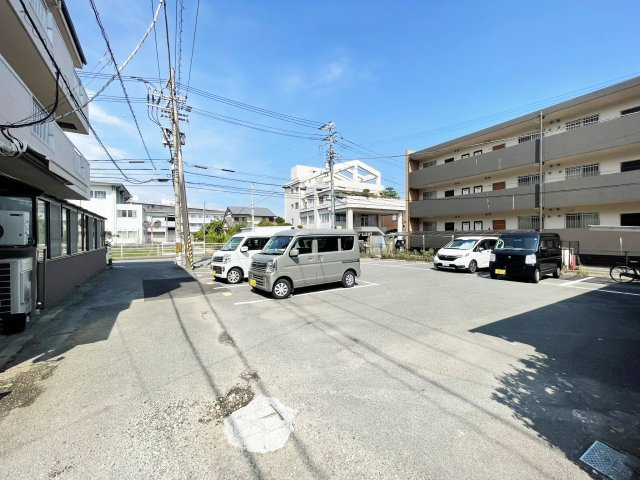 HAMAMOTOビルの駐車場