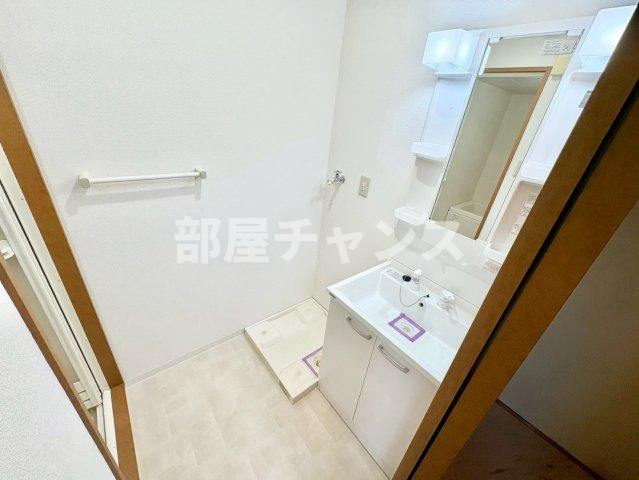 HF丸の内レジデンスの独立洗面台