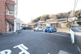 敷地内駐車場（有料・要空き確認）